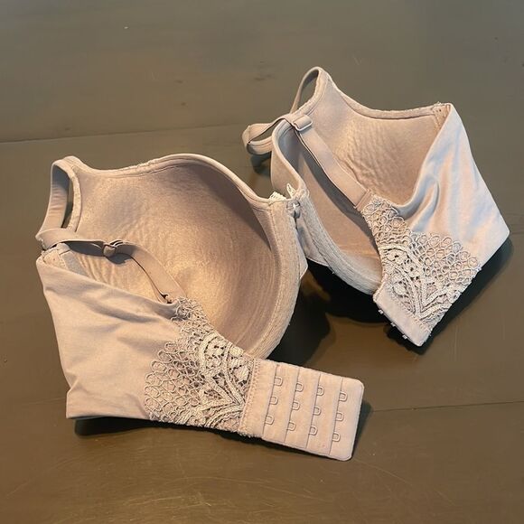 Victoria’s Secret Body by Victoria lace bra gray silver taupe color SZ 34DDD - Picture 3 of 12